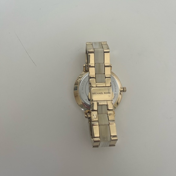 Micheal Kors two-tone gold watch. Received as a gift and never worn. - Picture 6 of 6